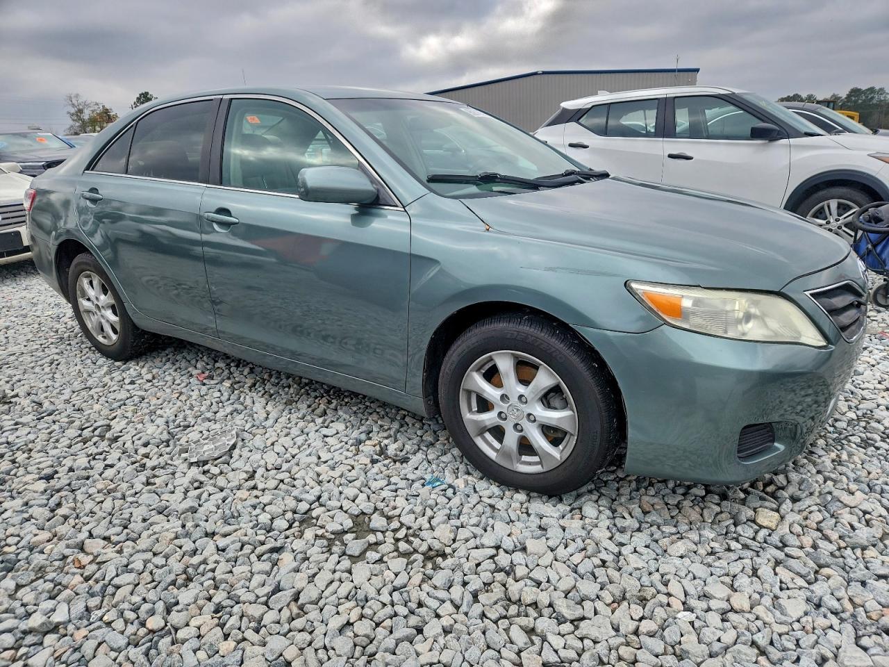 2011 TOYOTA CAMRY