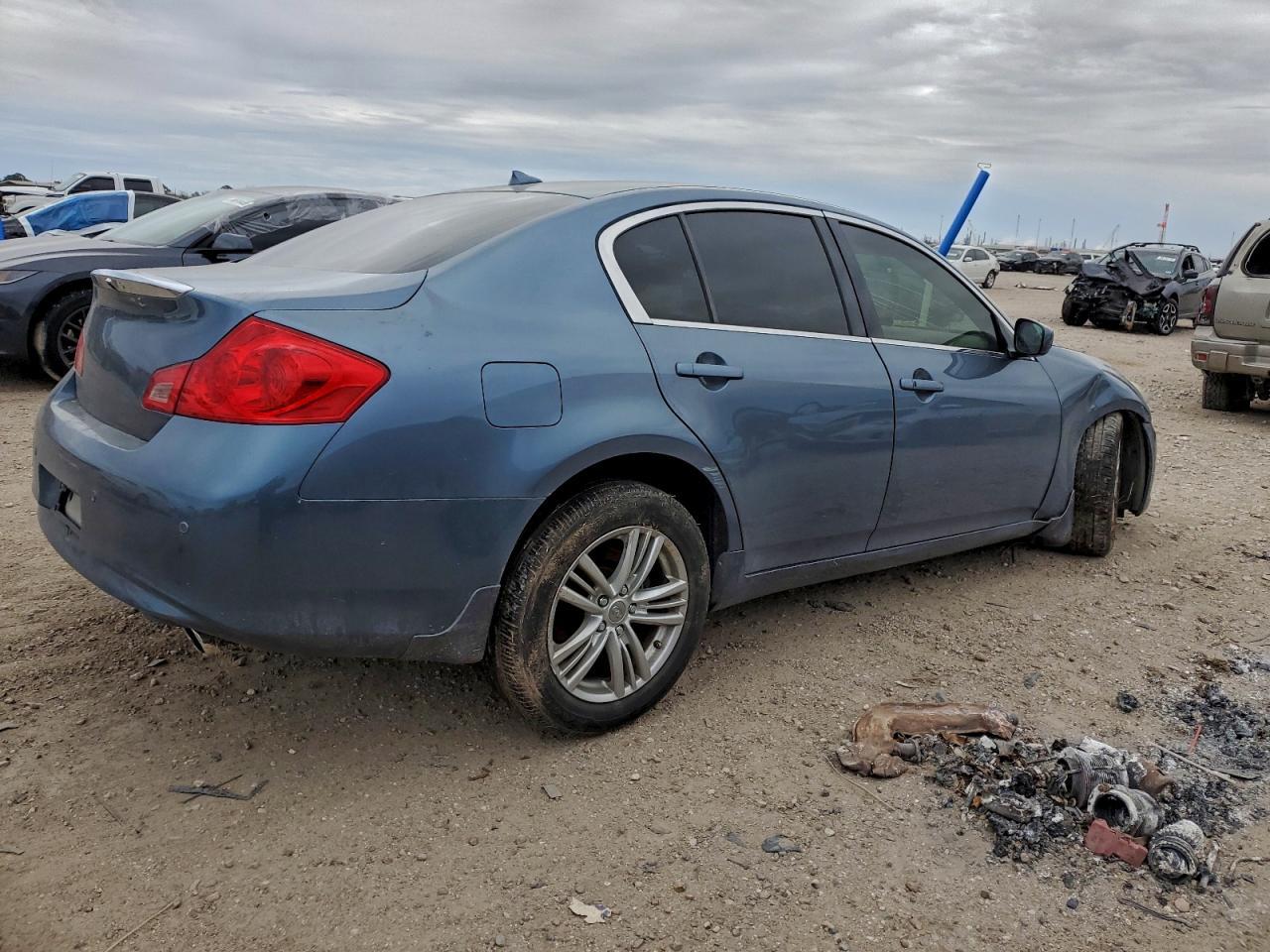 2010 INFINITI G37