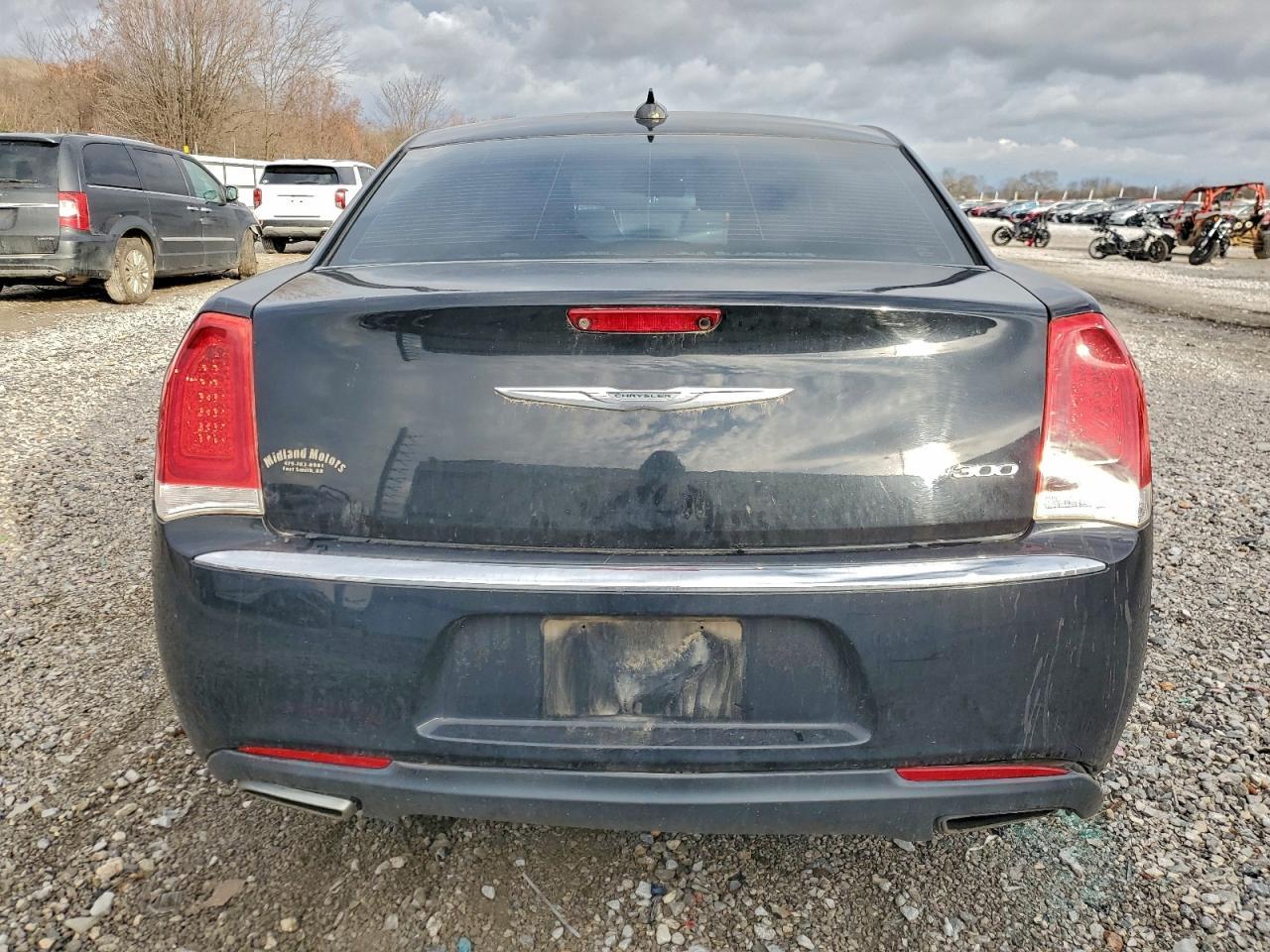 2016 CHRYSLER 300