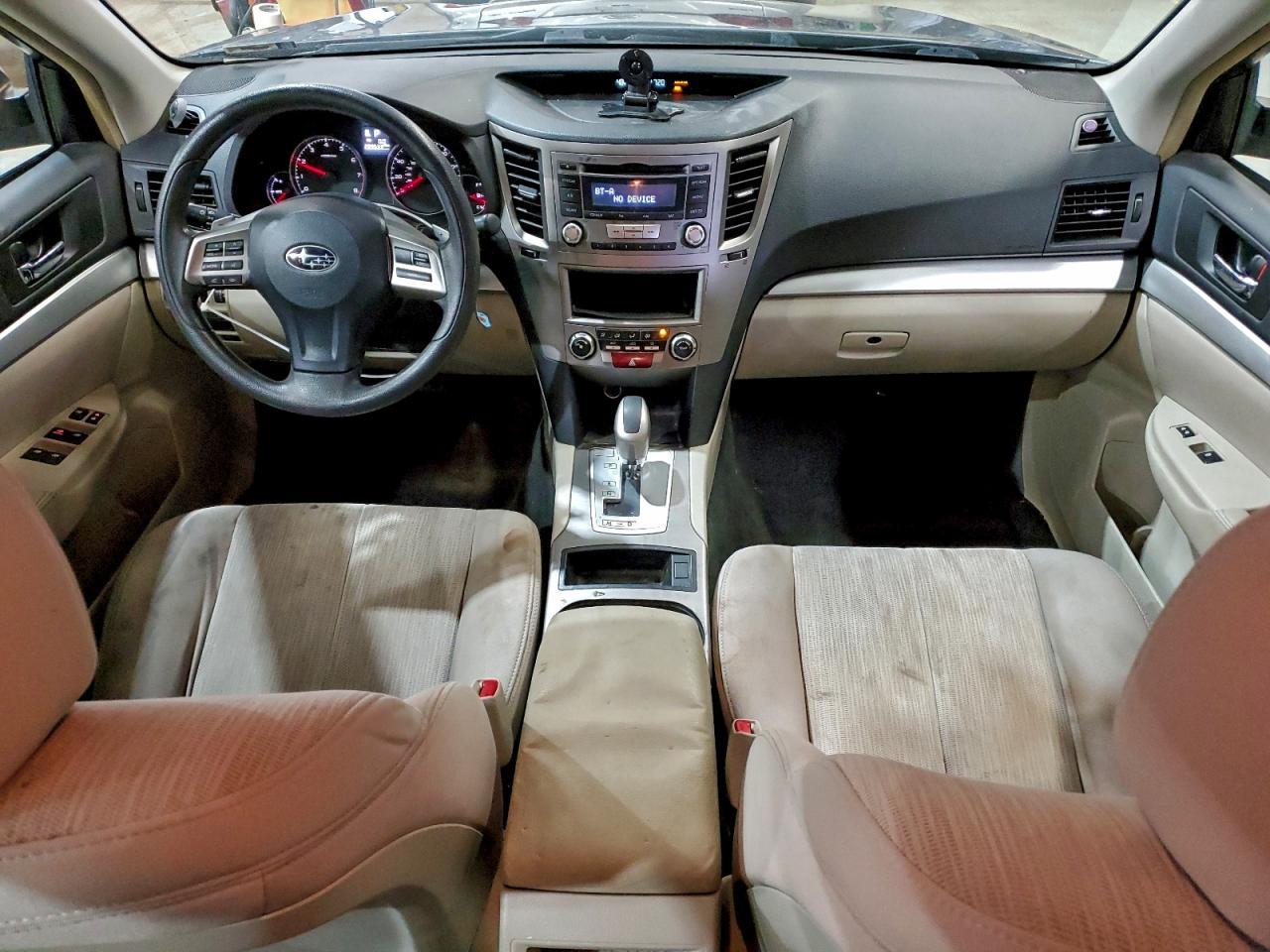 2014 SUBARU Outback