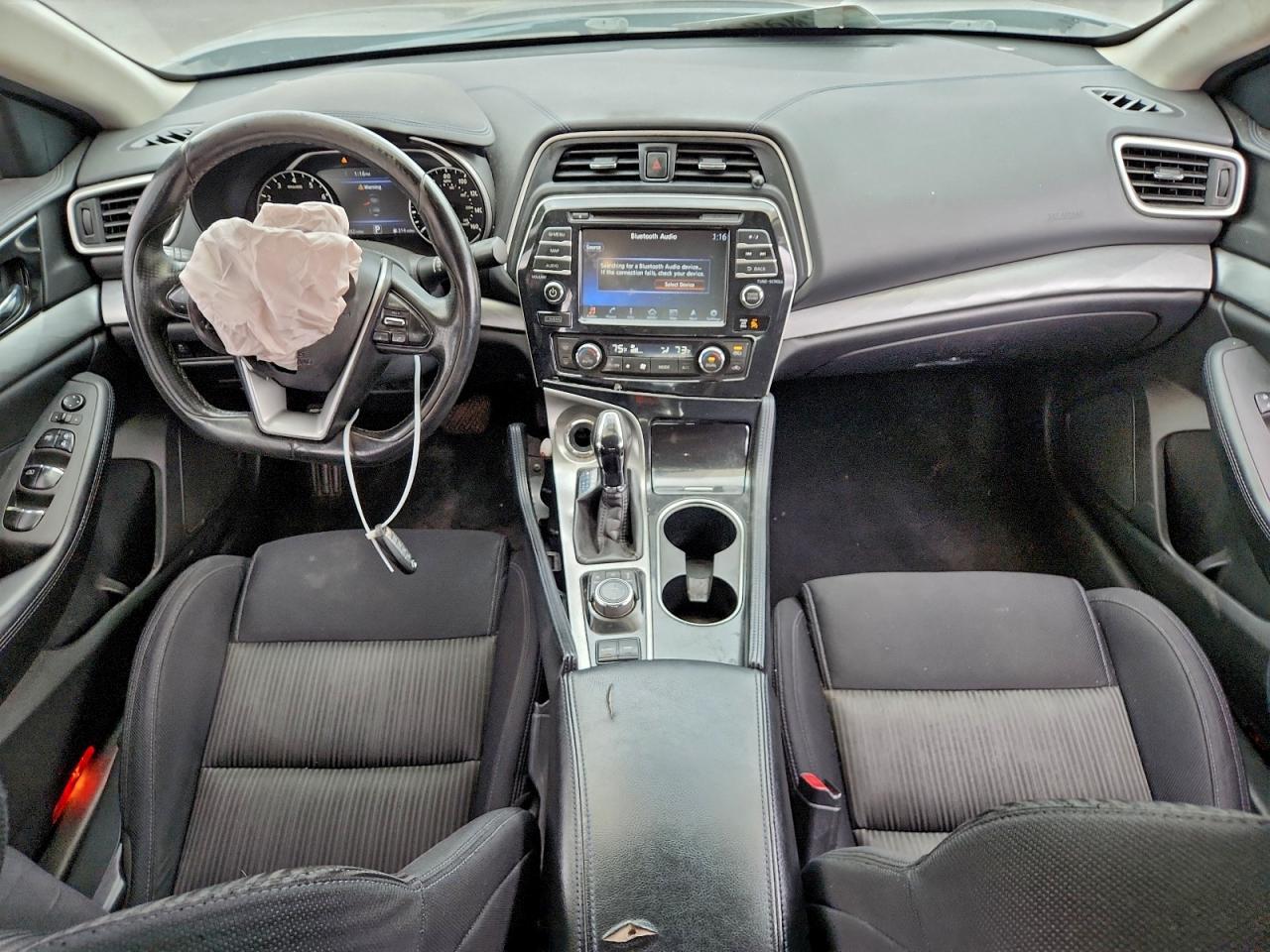 2017 NISSAN Maxima