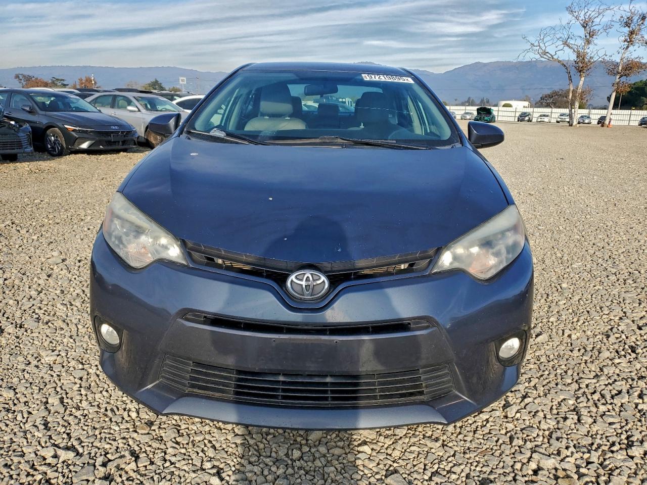 2015 TOYOTA COROLLA