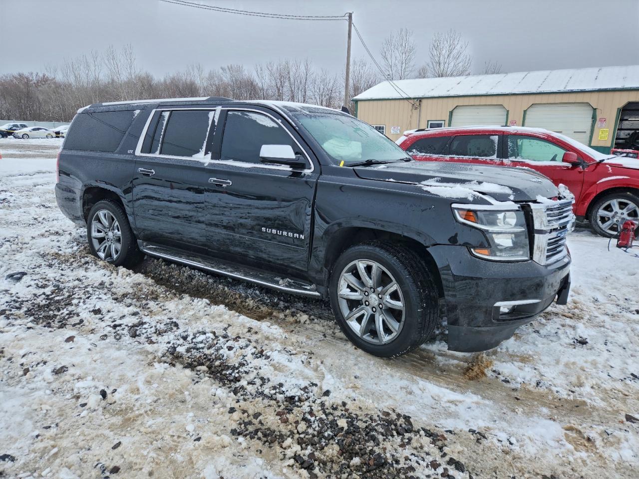 2016 CHEVROLET Suburban