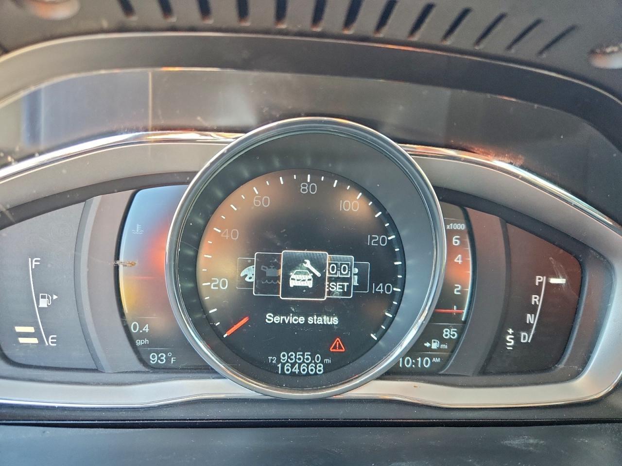 2015 VOLVO S60