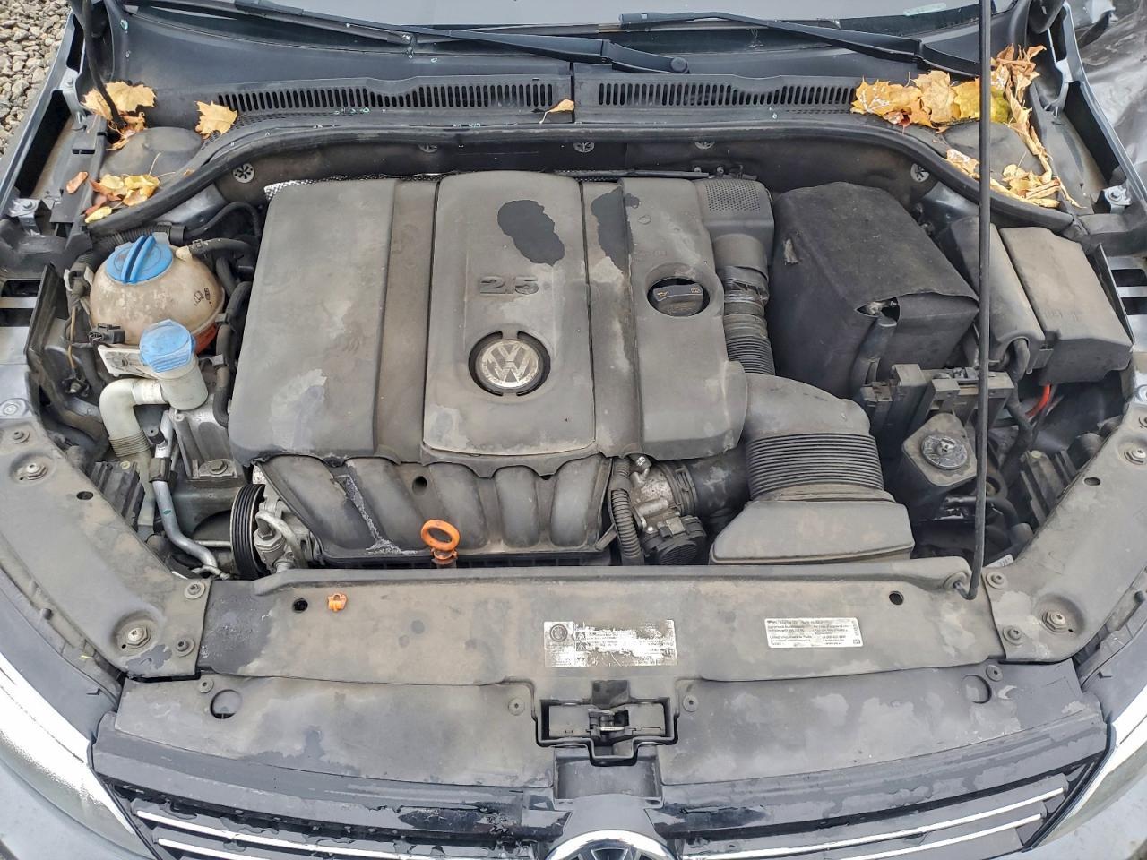 2013 VOLKSWAGEN JETTA