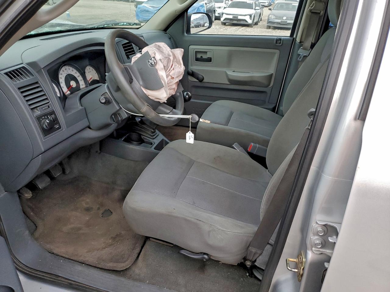2006 DODGE Dakota