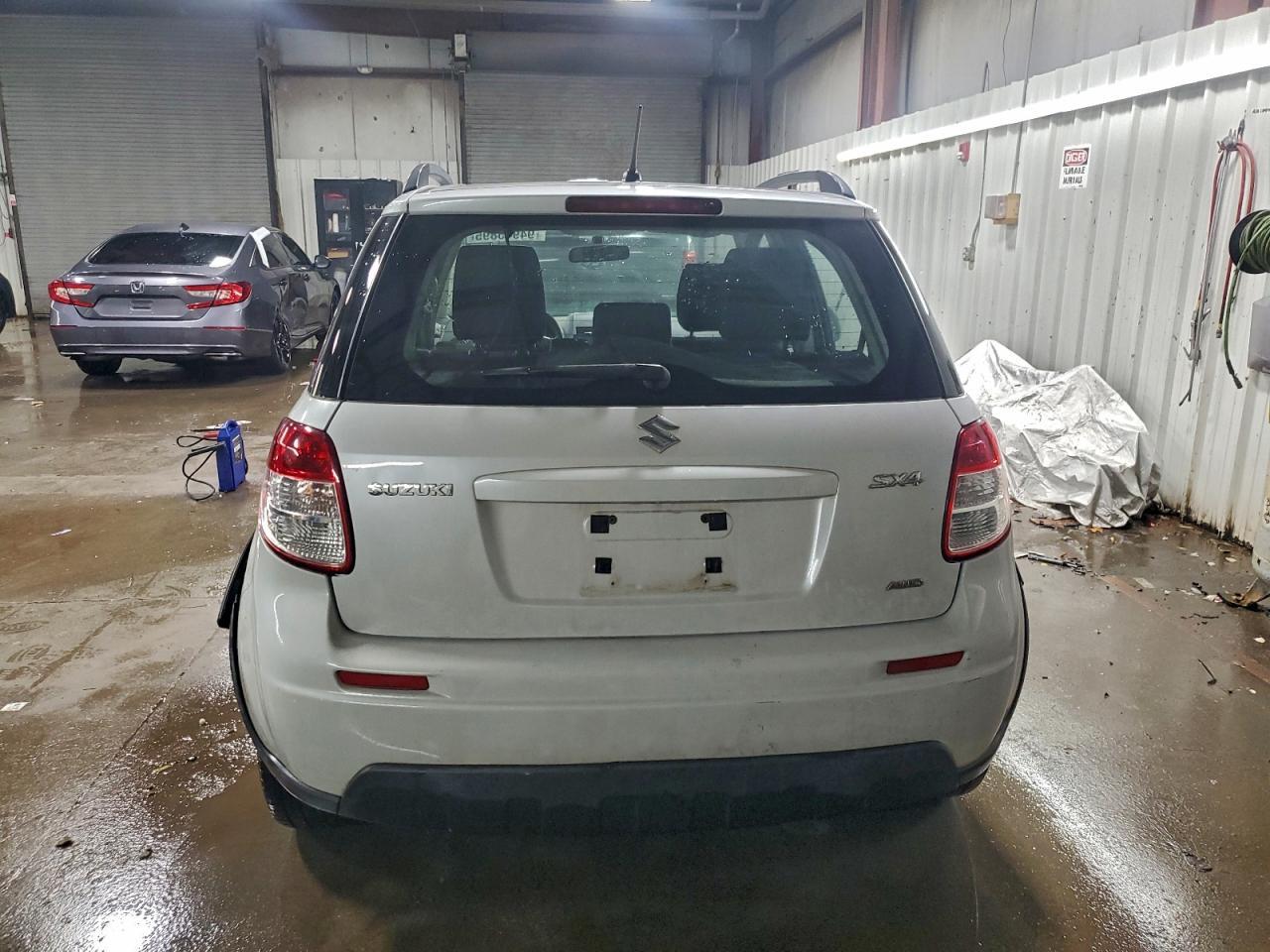 2012 SUZUKI SX4