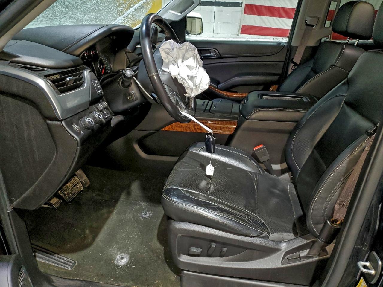 2016 CHEVROLET Suburban