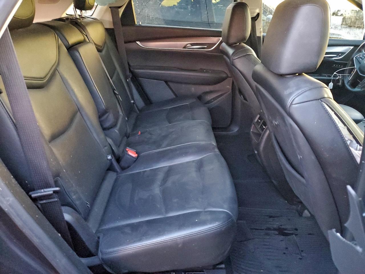 2018 CADILLAC XT5