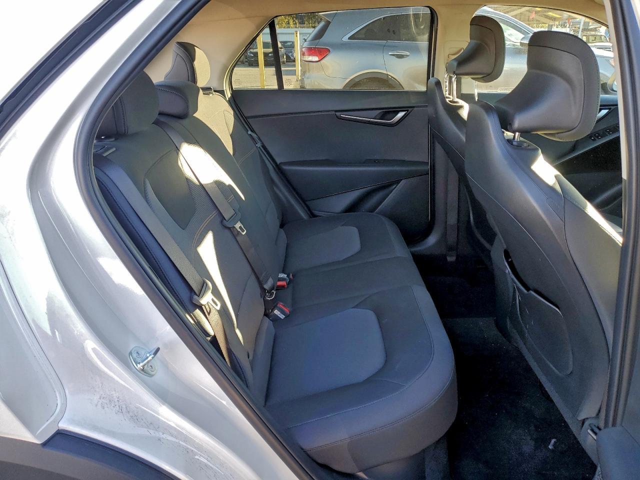 2025 KIA Niro