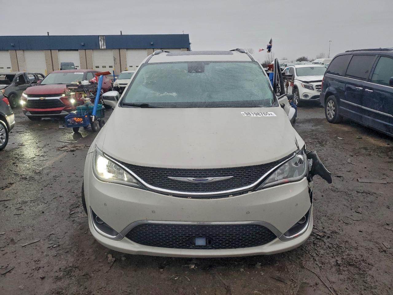2020 CHRYSLER Pacifica