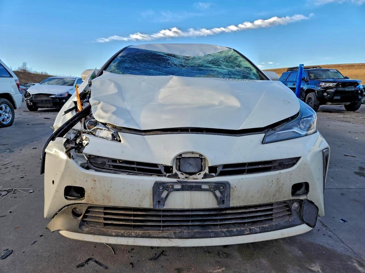 2019 TOYOTA PRIUS