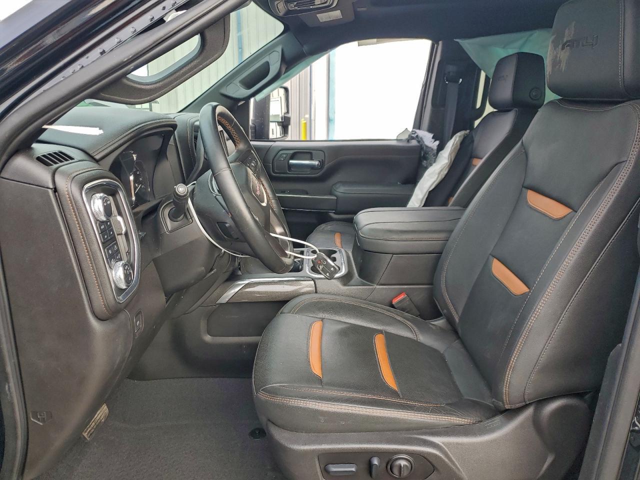 2023 GMC Sierra