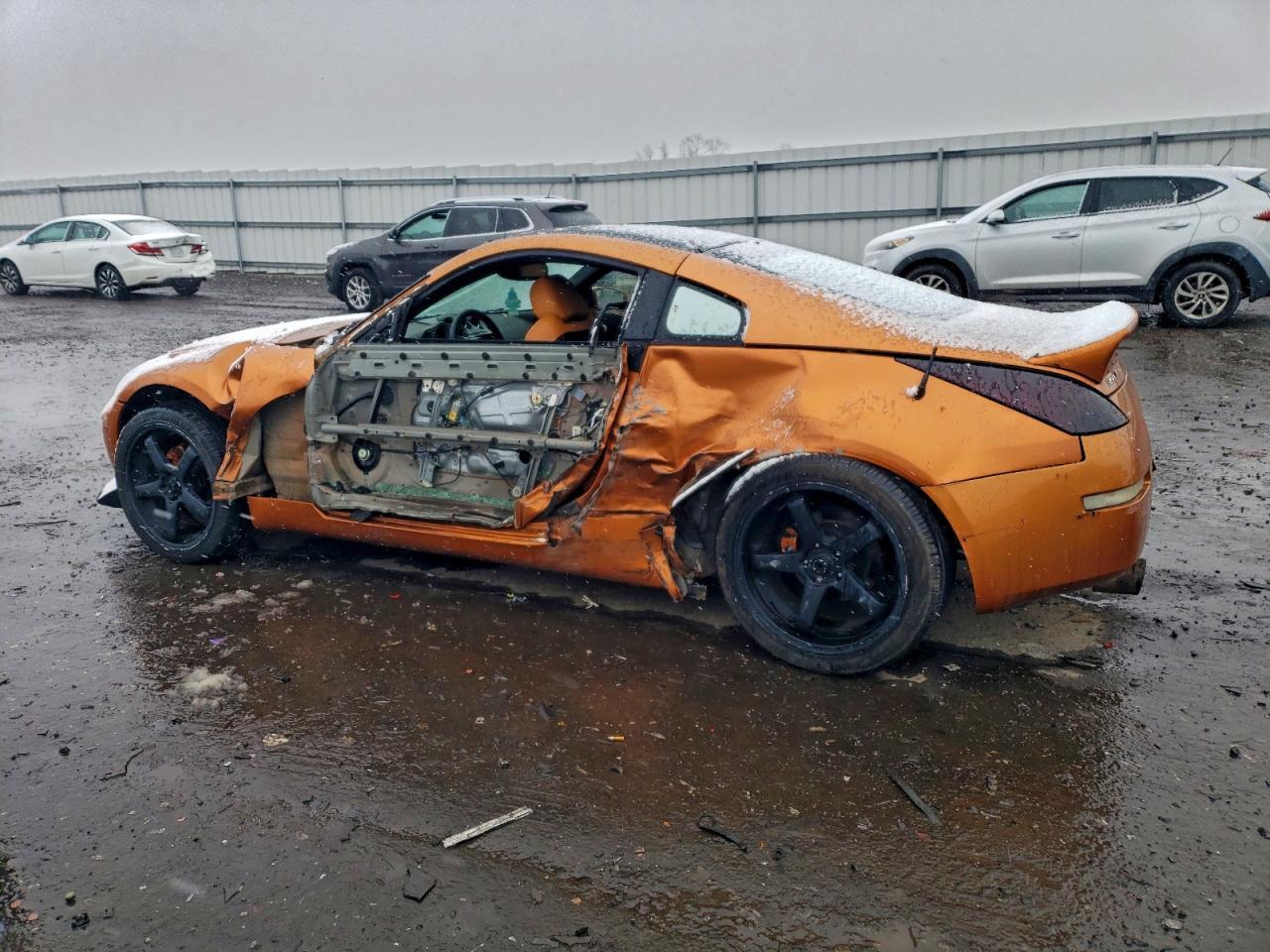 2003 NISSAN Z
