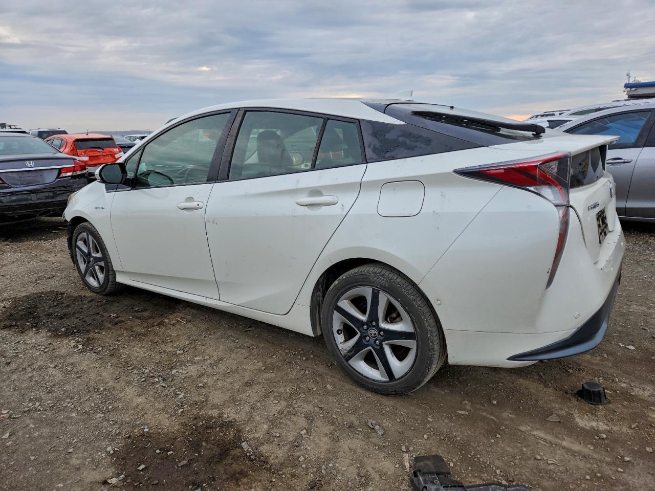 2017 TOYOTA PRIUS