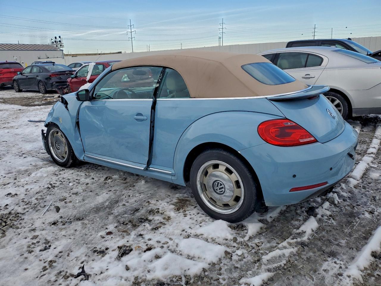 2015 VOLKSWAGEN Beetle