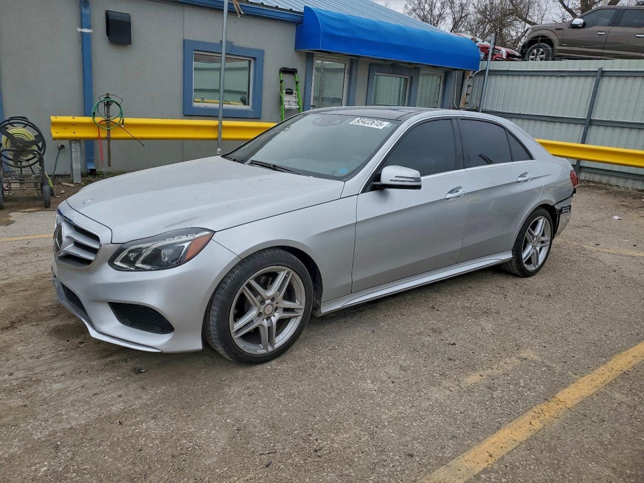 2014 MERCEDES-BENZ E-Class