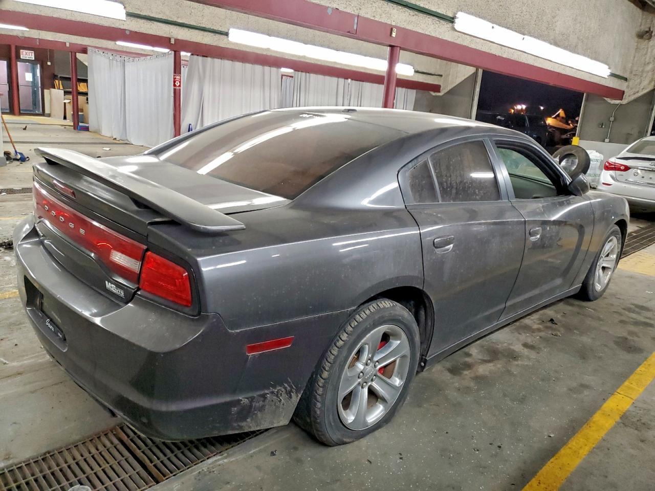 2013 DODGE CHARGER