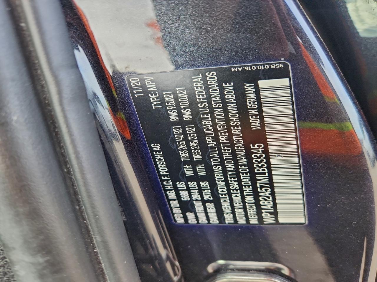 2021 PORSCHE Macan