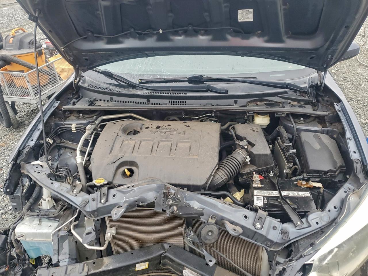 2015 TOYOTA COROLLA