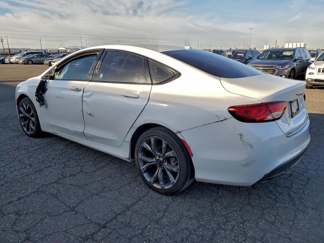 2015 CHRYSLER 200
