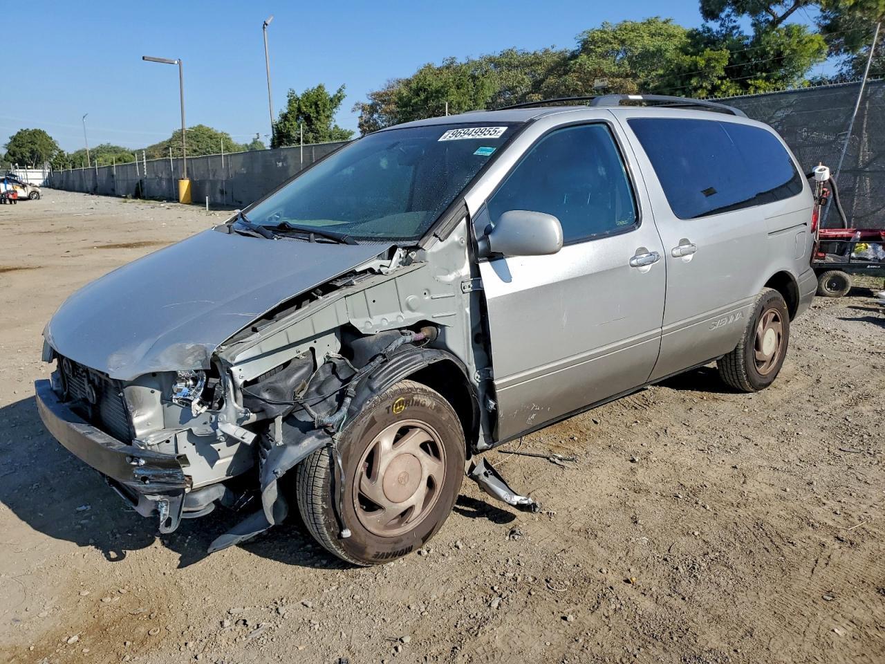 2002 TOYOTA SIENNA