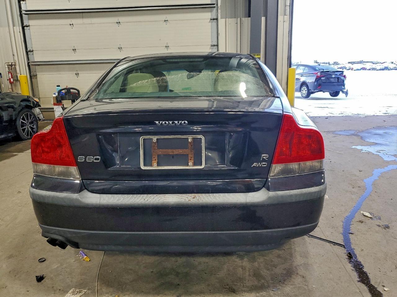 2004 VOLVO S60