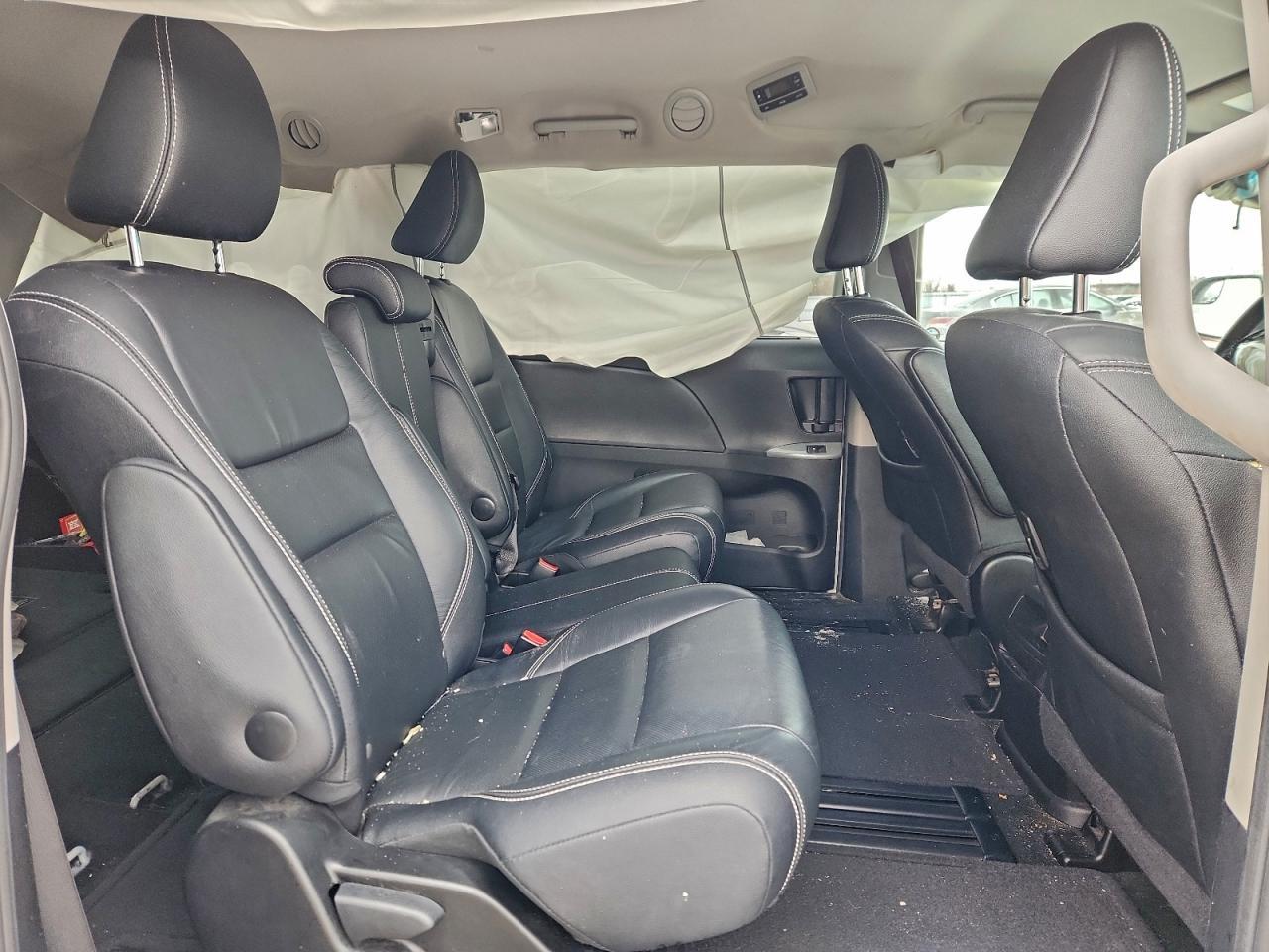 2017 TOYOTA SIENNA