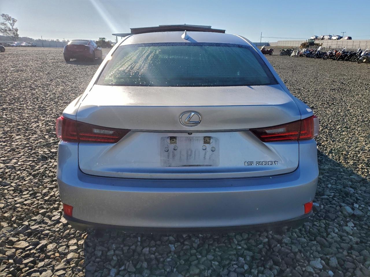 2016 LEXUS IS 200t