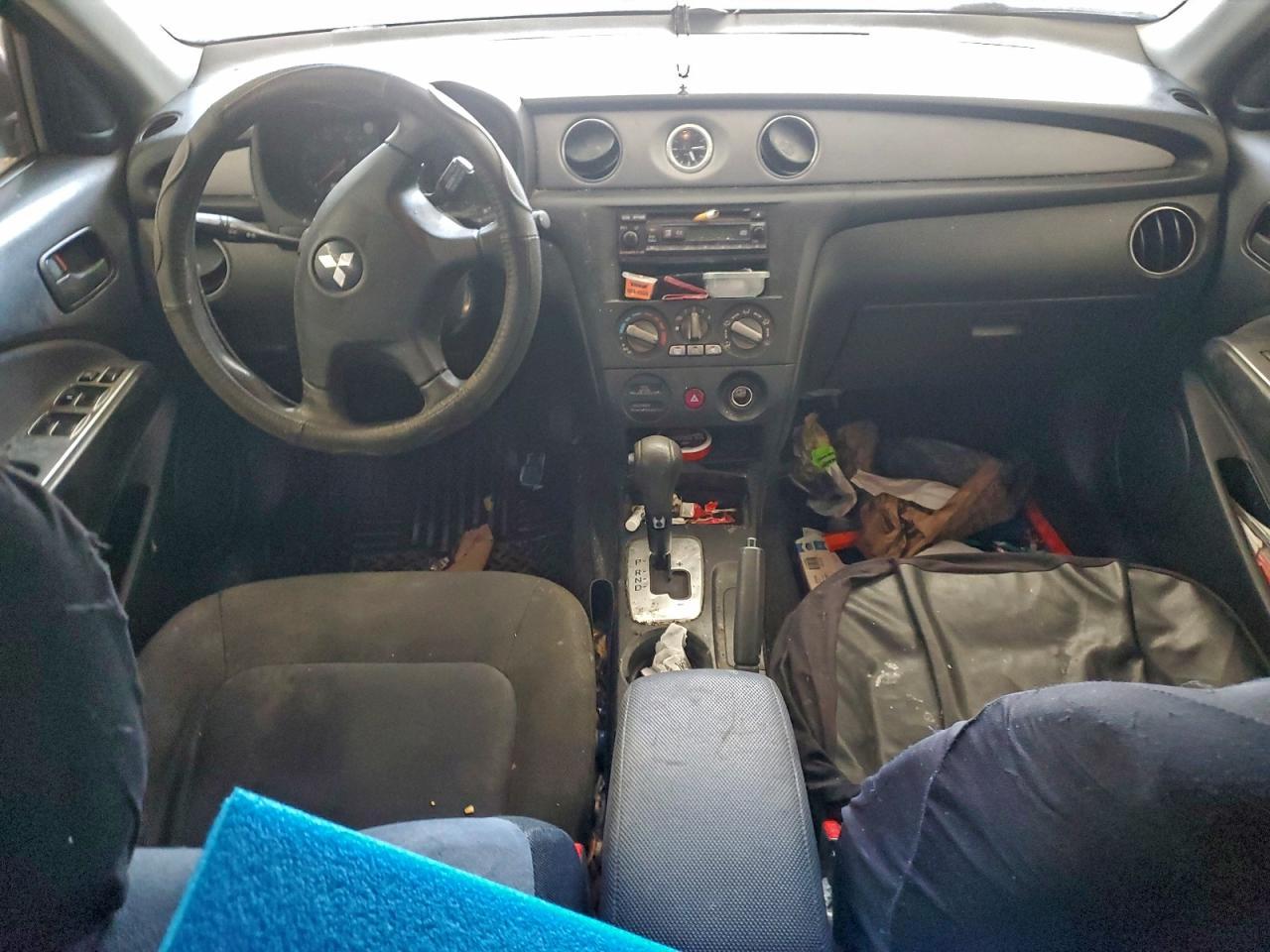 2005 MITSUBISHI outlander