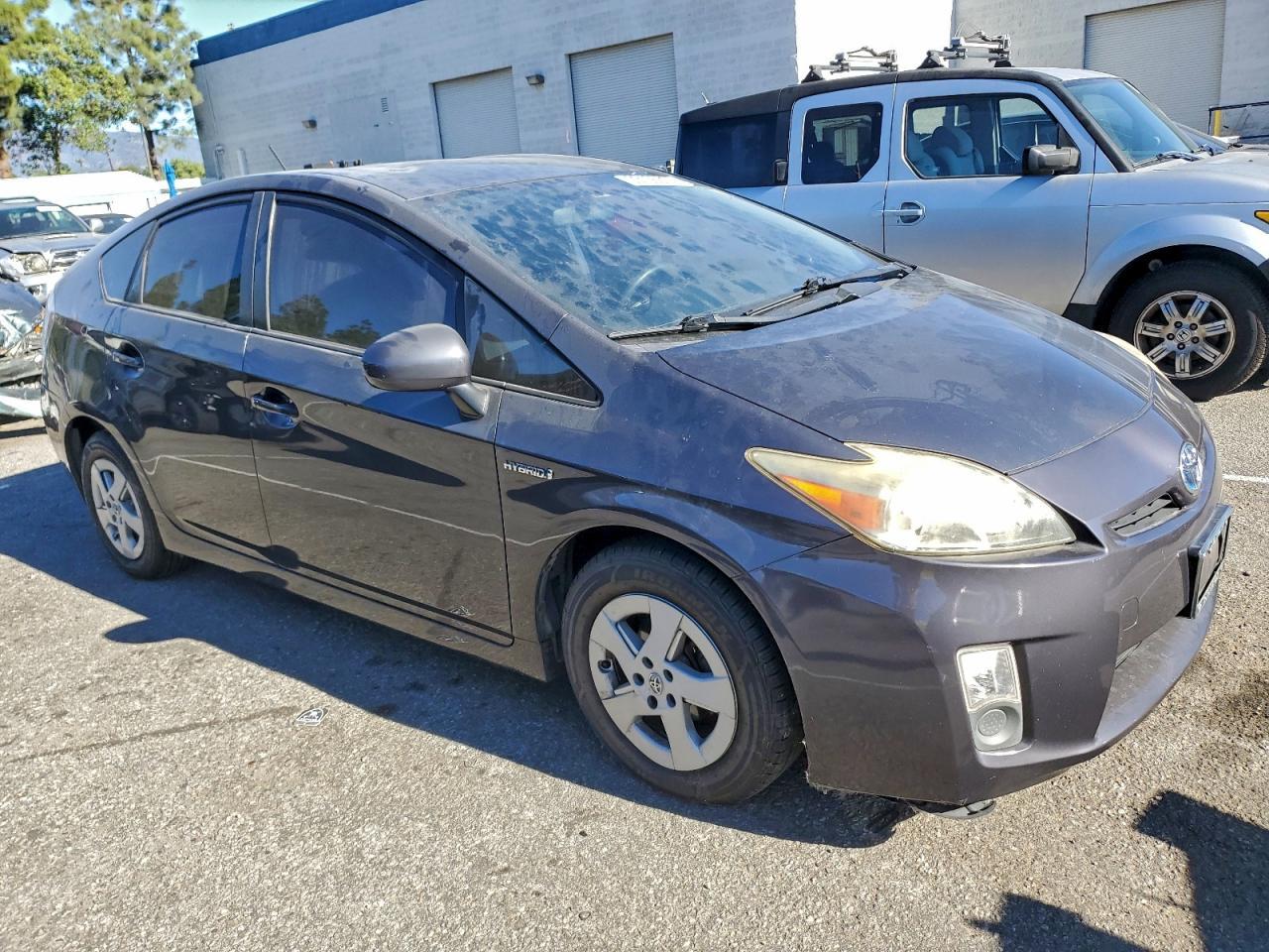 2011 TOYOTA PRIUS