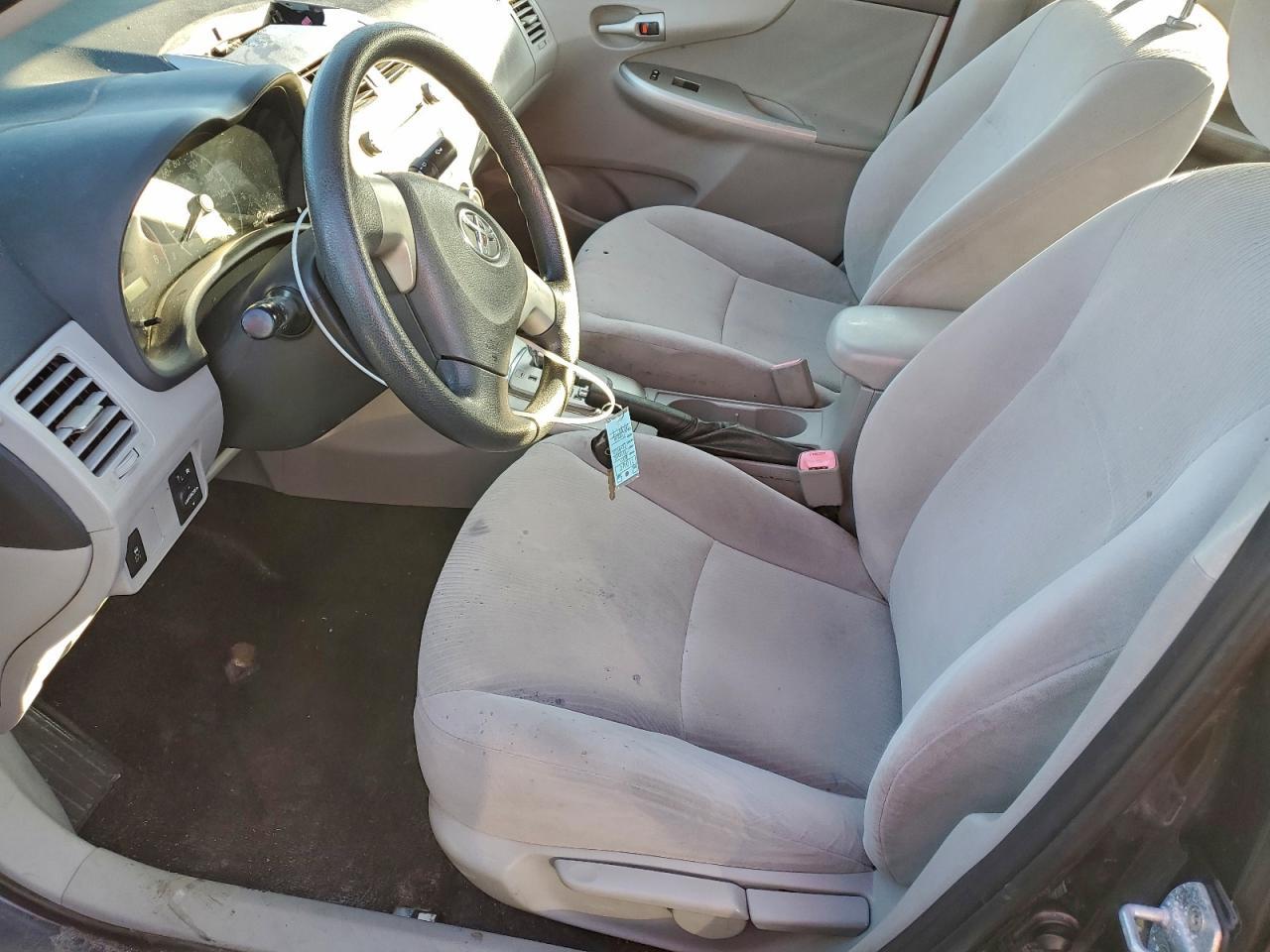 2011 TOYOTA COROLLA