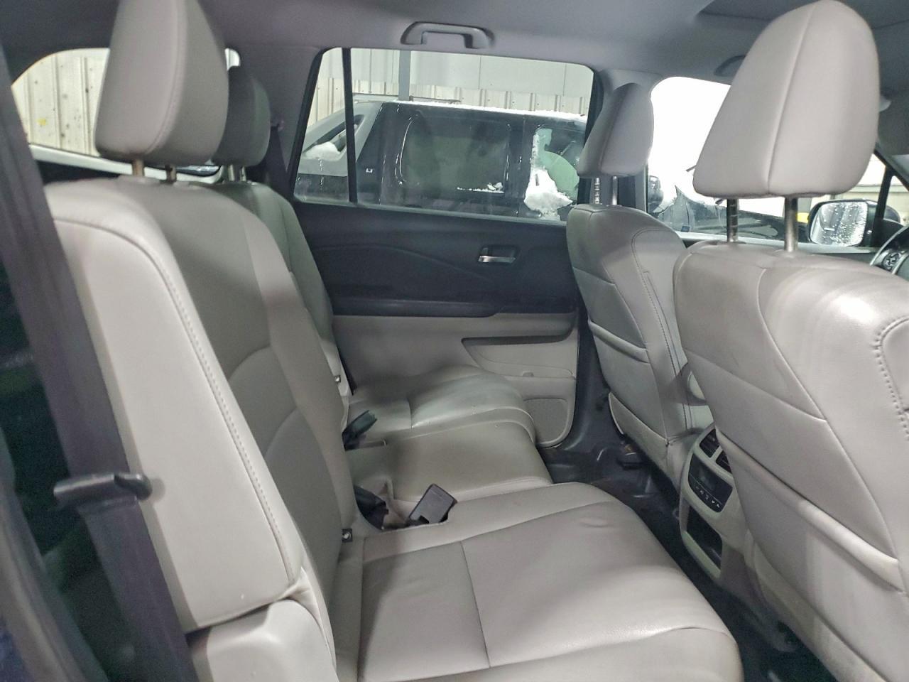2016 HONDA PILOT