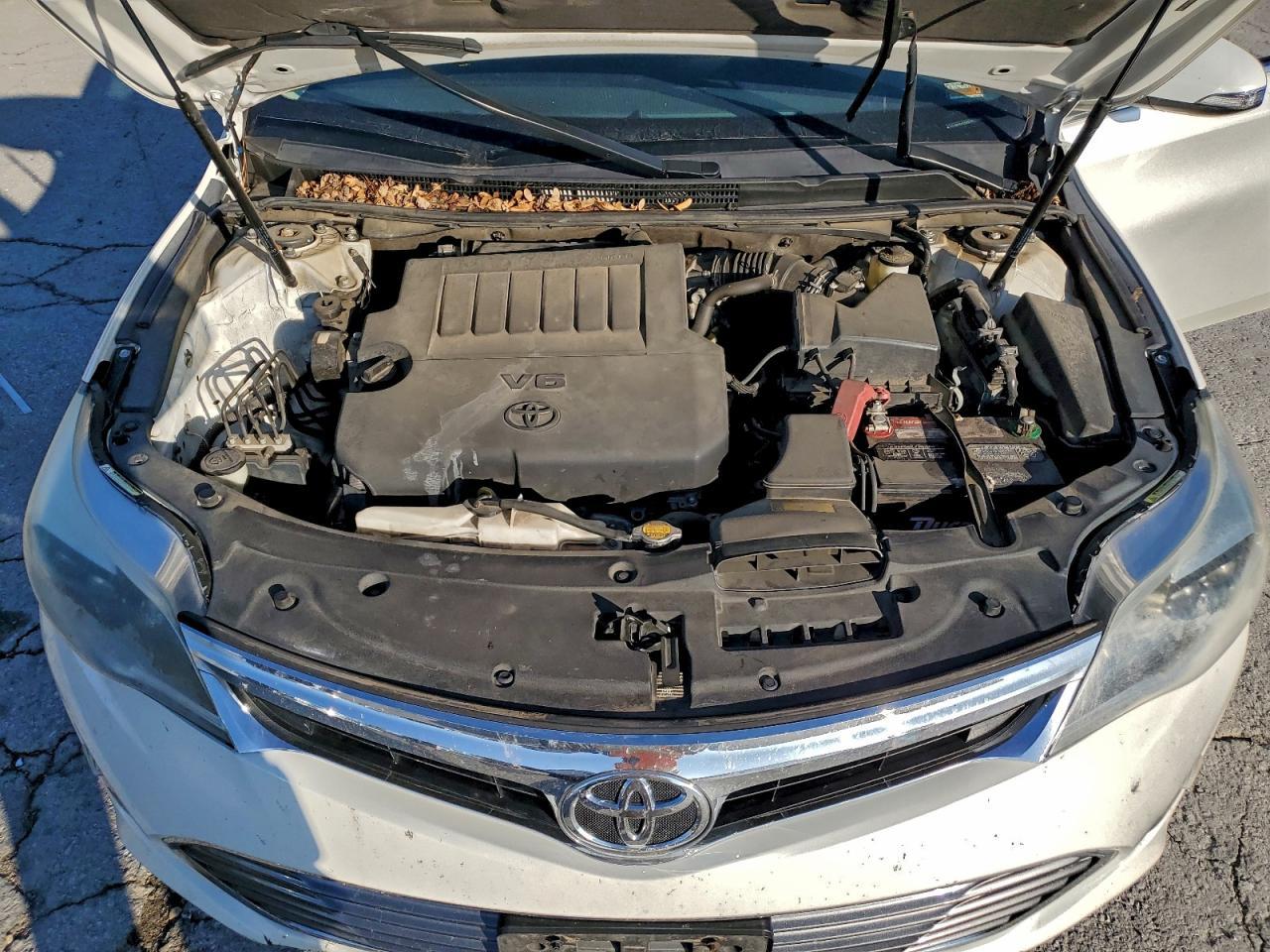 2013 TOYOTA Avalon