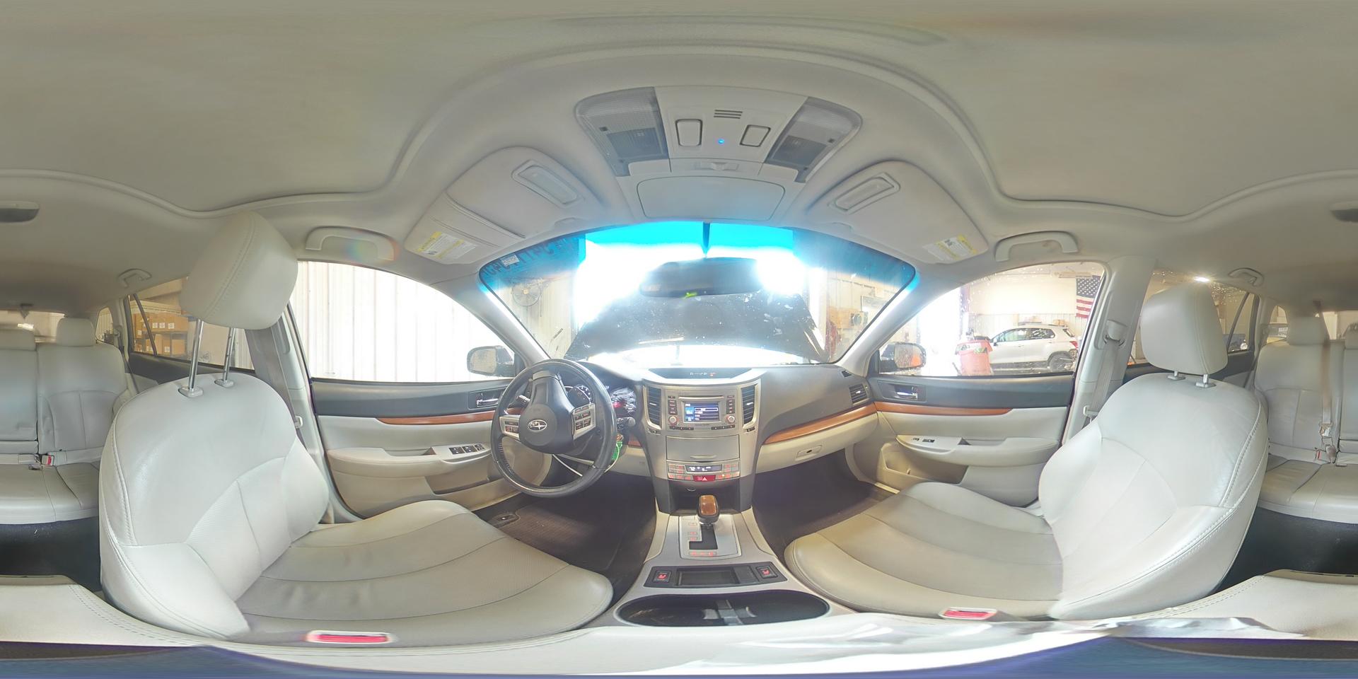 2014 SUBARU Outback