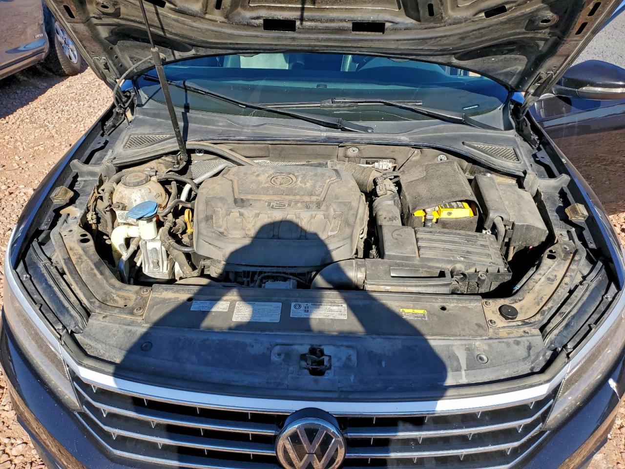 2018 VOLKSWAGEN Passat