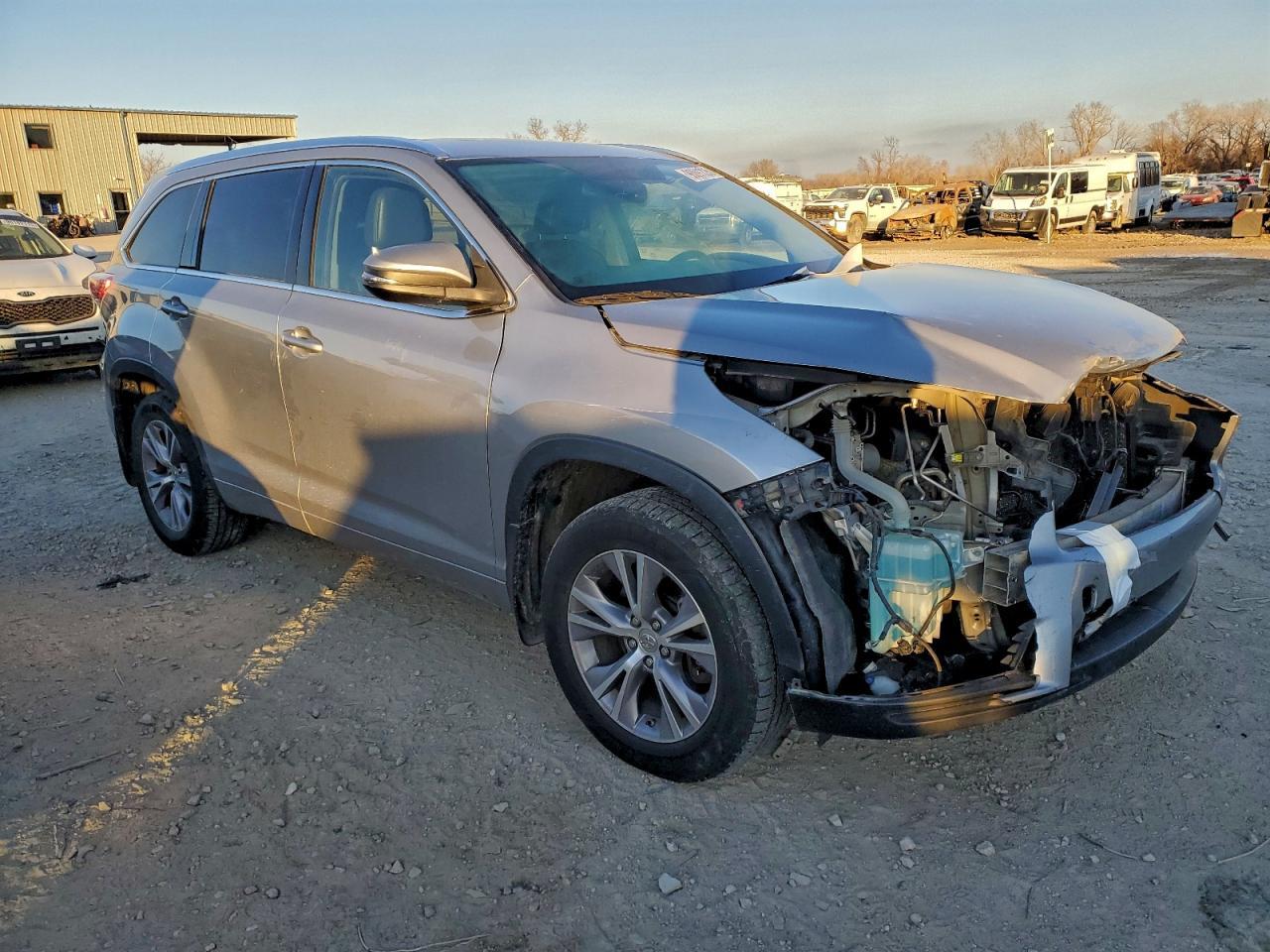 2015 TOYOTA HIGHLANDER