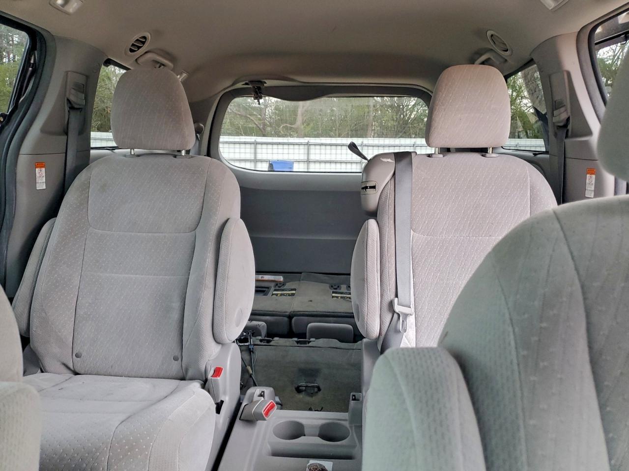 2017 TOYOTA SIENNA