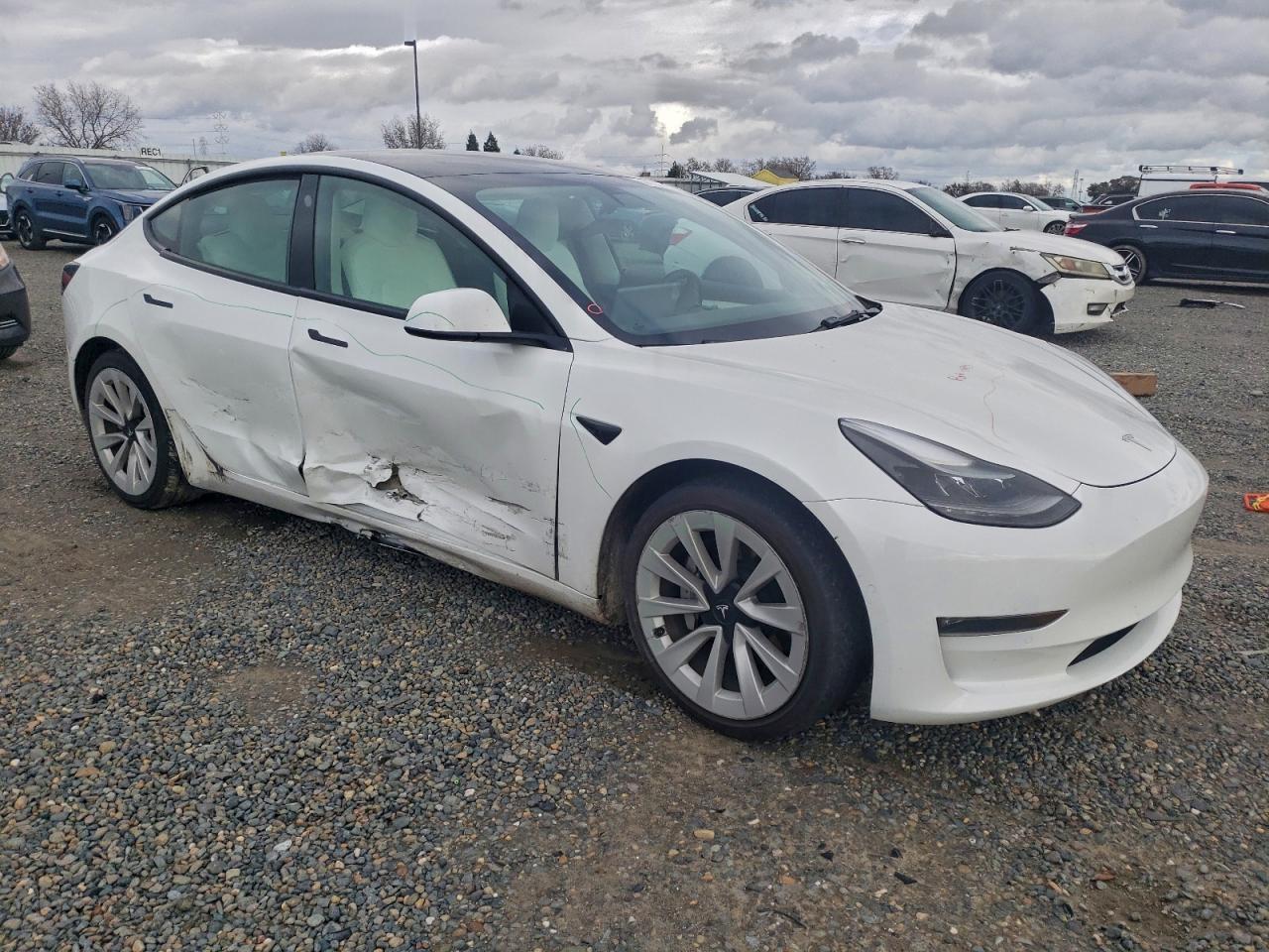 2022 TESLA MODEL 3