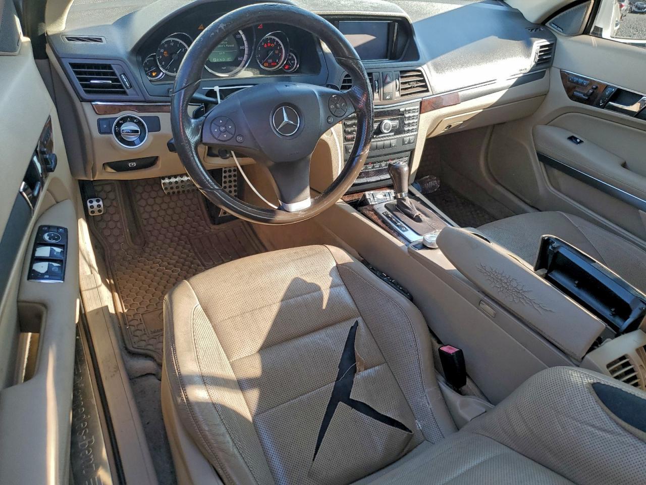 2011 MERCEDES-BENZ E-Class