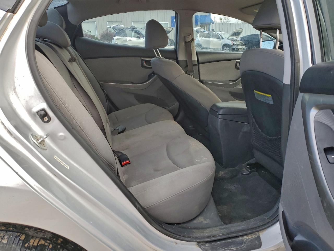 2012 HYUNDAI ELANTRA