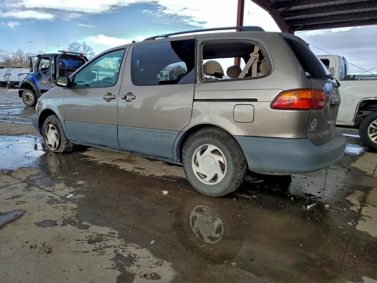 1998 TOYOTA SIENNA