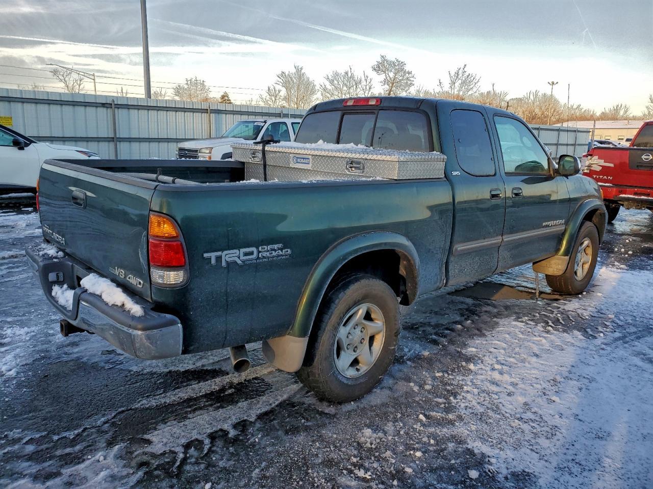 2004 TOYOTA TUNDRA