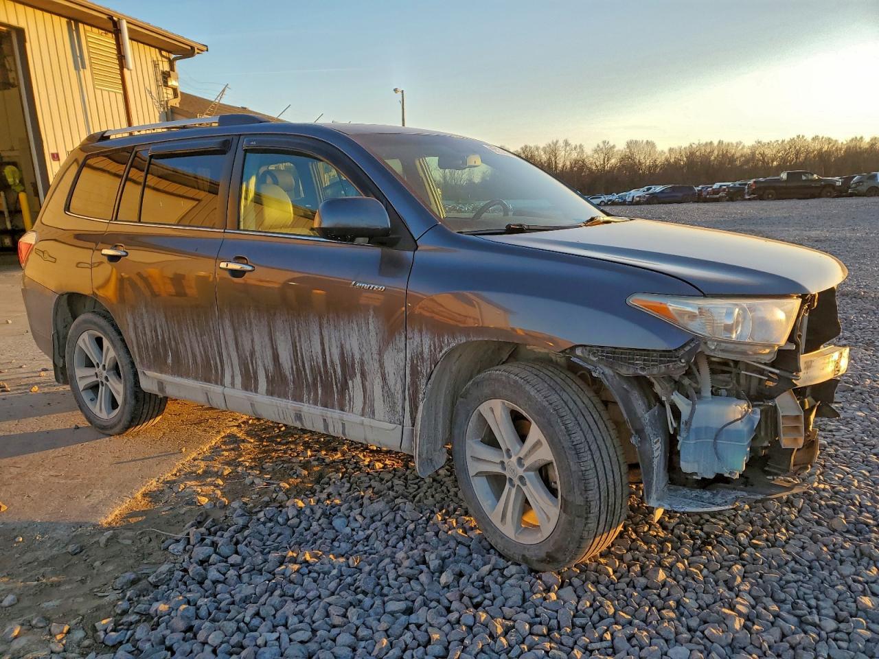 2013 TOYOTA HIGHLANDER