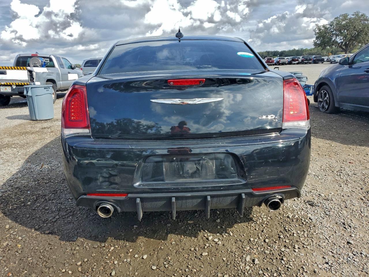 2019 CHRYSLER 300