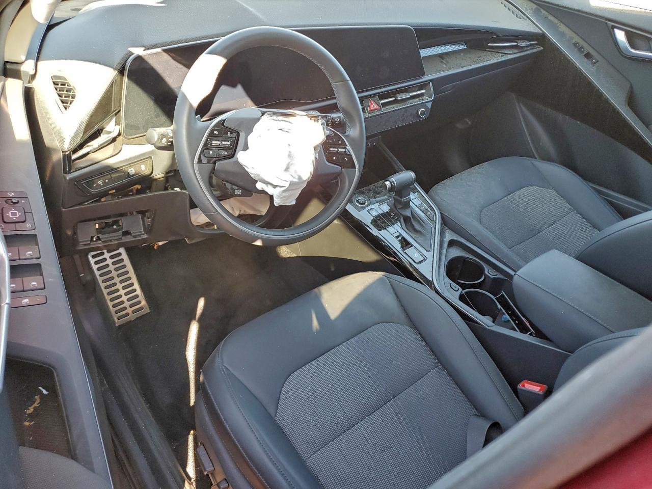 2023 KIA Niro