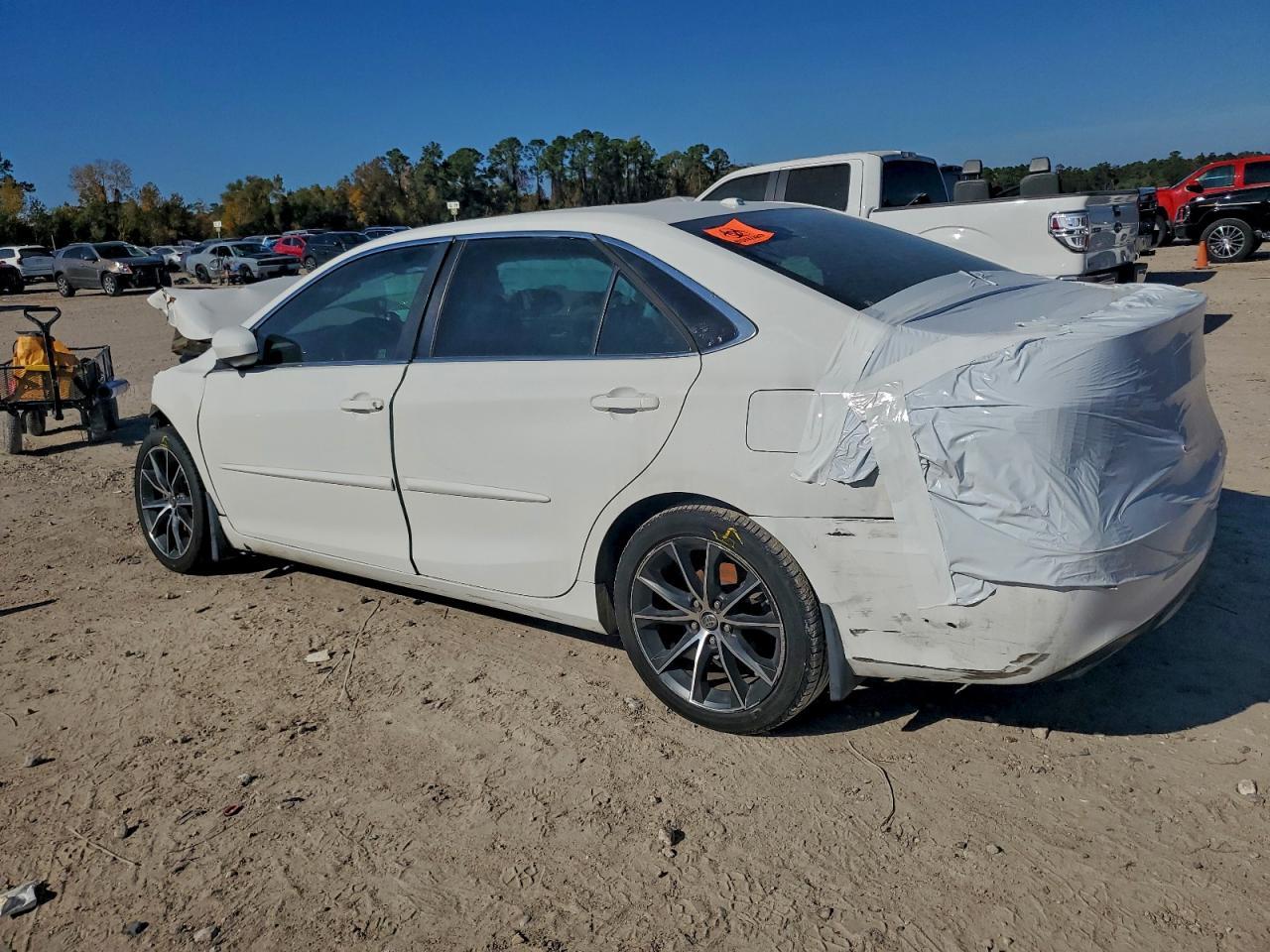 2016 TOYOTA CAMRY