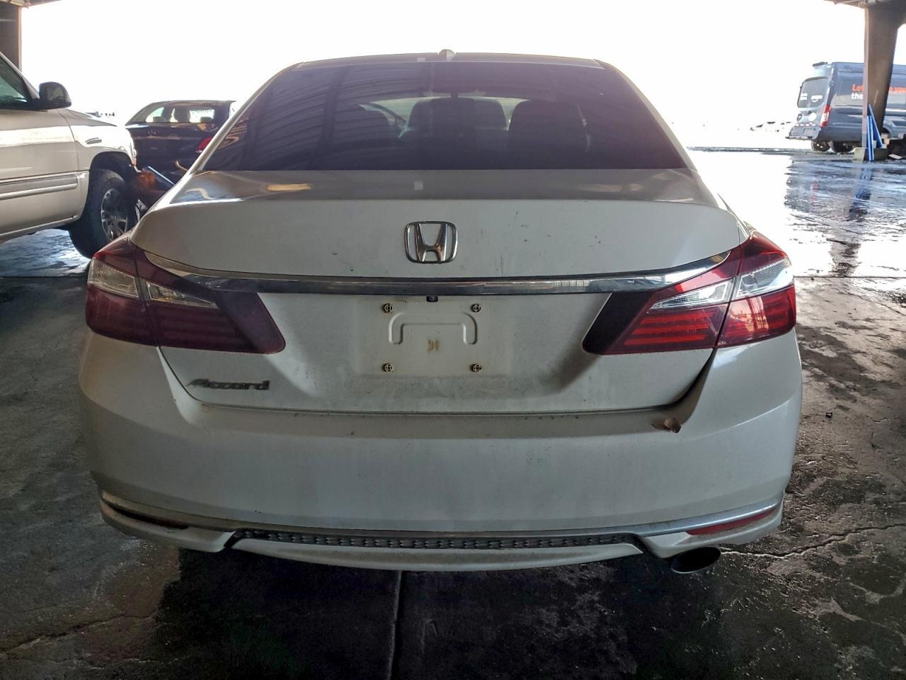 2017 HONDA ACCORD
