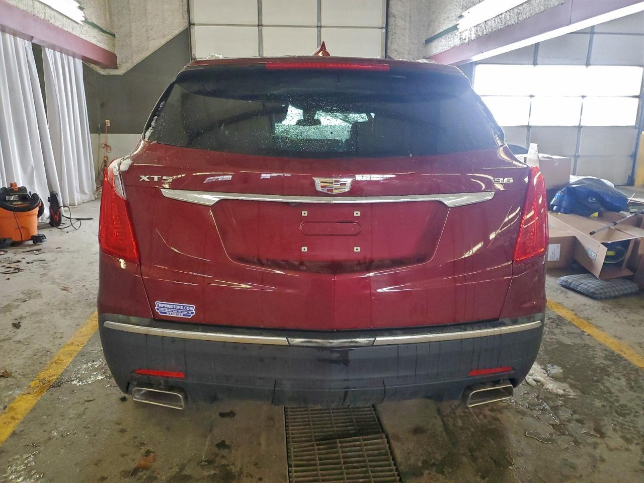 2017 CADILLAC XT5