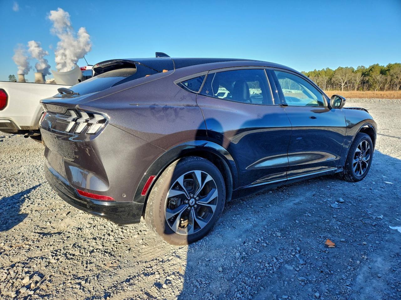 2022 FORD Mustang Mach-E